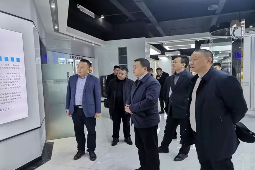 绵阳市游仙区区长韩晓清调研中科电梯